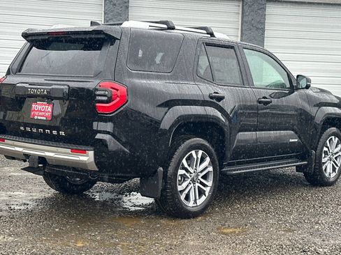 New 2026 Toyota 4Runner Limited AWD/4WD image 4