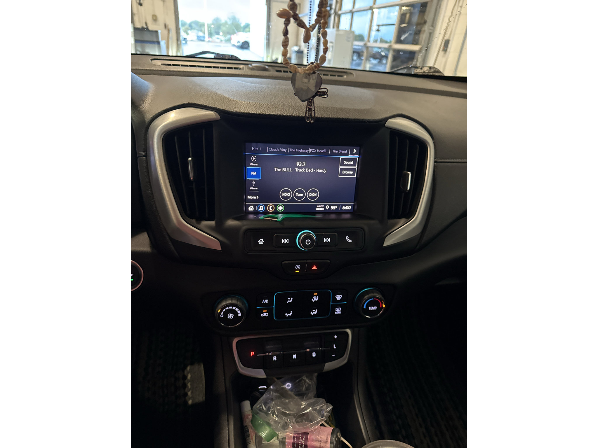 Used 2023 GMC Terrain SLE AWD/4WD image 4