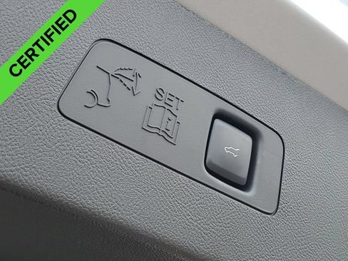 Used 2023 Lincoln Corsair AWD w/ Equipment Group 101A image 33