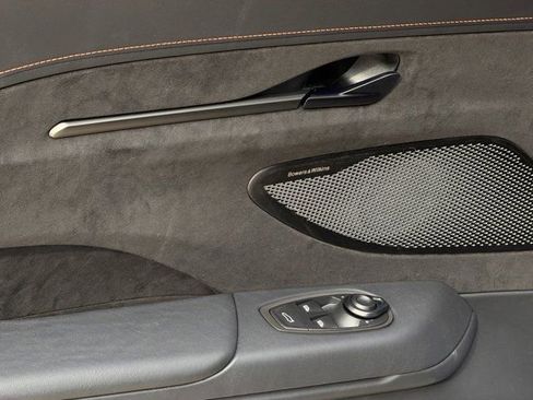 New 2025 Aston Martin V8 Vantage Coupe image 20