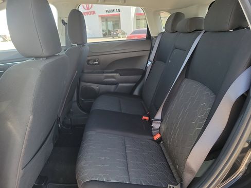 Used 2024 Mitsubishi Outlander Sport ES image 8