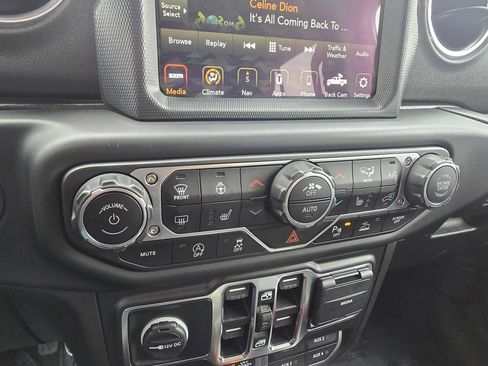 Used 2020 Jeep Gladiator Rubicon AWD/4WD image 24