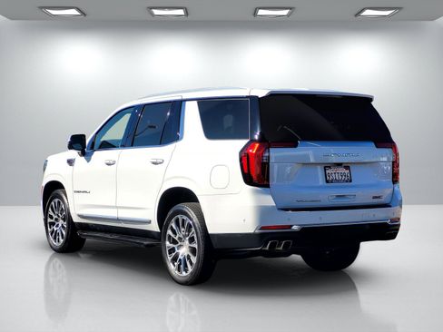 Used 2025 GMC Yukon Denali AWD/4WD image 6