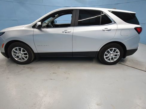 Used 2022 Chevrolet Equinox LT image 32