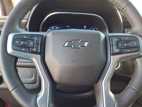 Used 2023 Chevrolet Tahoe Z71 w/ Luxury Package image 32