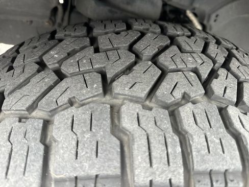 Used 2017 RAM 1500 Sport w/ Black Ram 1500 Sport Group image 15