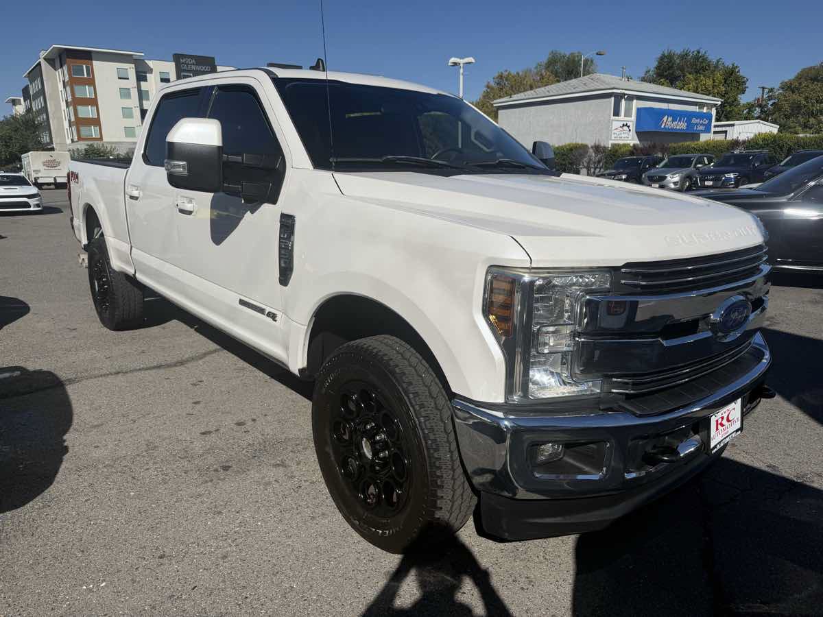 Used 2019 Ford F250 Lariat w/ Lariat Ultimate Package AWD/4WD image 4