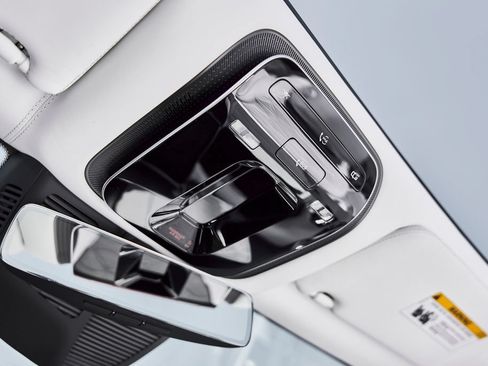 Used 2026 Mercedes-Benz Maybach SL 680 image 77