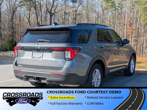 New 2025 Ford Explorer Active image 3