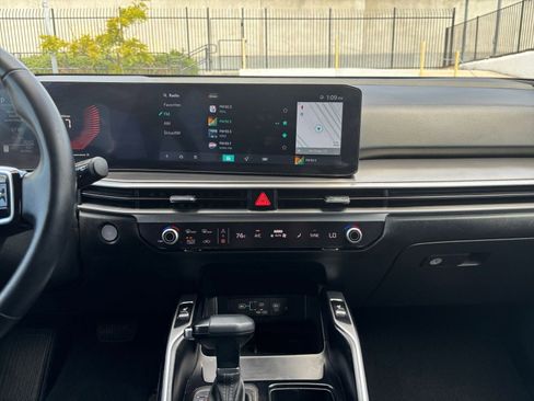 Used 2024 Kia Sorento S AWD/4WD image 17