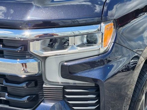 Used 2023 Chevrolet Silverado 1500 LT AWD/4WD image 9