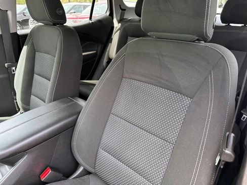 Used 2022 GMC Terrain SLE w/ Driver Convenience Package AWD/4WD image 13