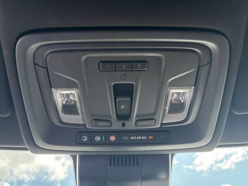 Used 2025 GMC Sierra 1500 AT4 w/ Technology Package AWD/4WD image 22