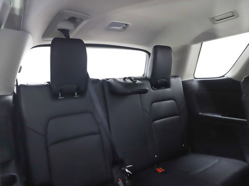 Used 2024 Nissan Pathfinder Platinum image 14