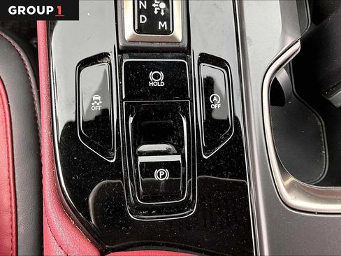 Used 2025 Lexus NX 250 FWD w/ Towing Package (2000 Lbs) image 32