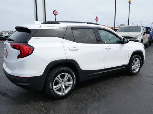 Used 2018 GMC Terrain SLE w/ Driver Convenience Package image 5