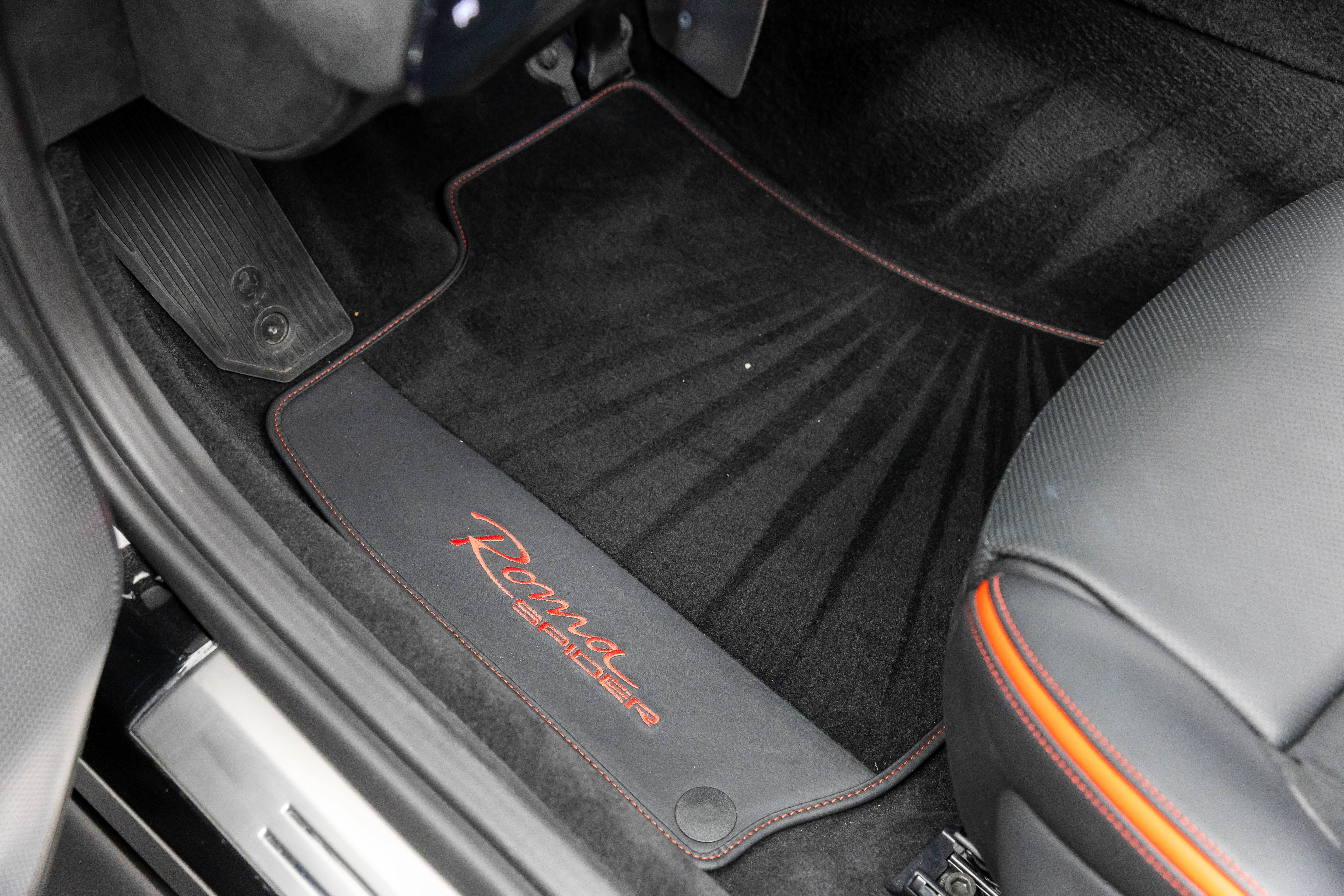 Certified 2025 Ferrari Roma Spider RWD image 63