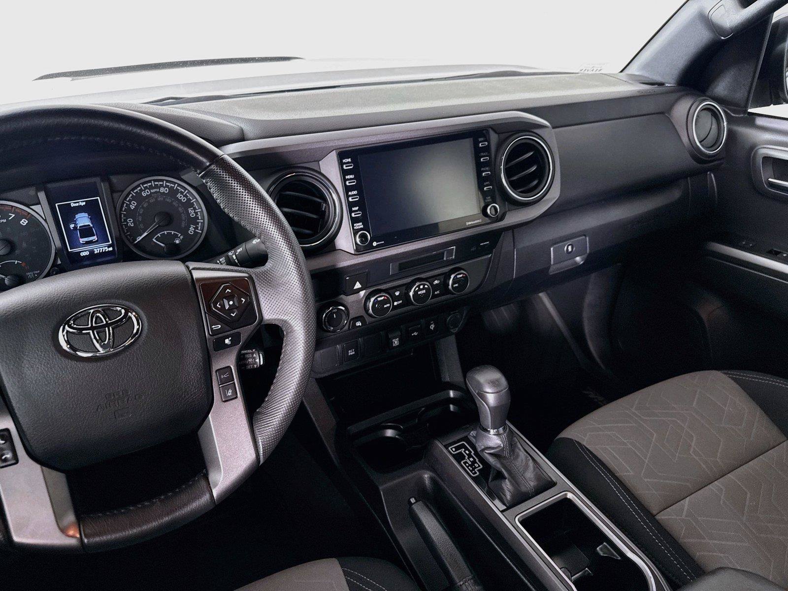 Certified 2023 Toyota Tacoma TRD Off-Road AWD/4WD image 31
