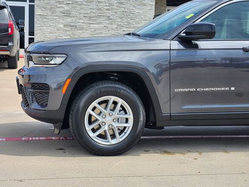 New 2025 Jeep Grand Cherokee Laredo X image 8