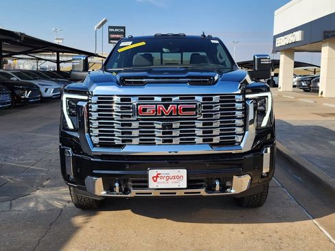 New 2025 GMC Sierra 2500 Denali w/ Denali Reserve Package image 8