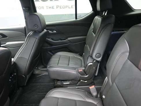 Used 2023 Chevrolet Traverse RS w/ LPO, Floor Liner Package AWD/4WD image 23