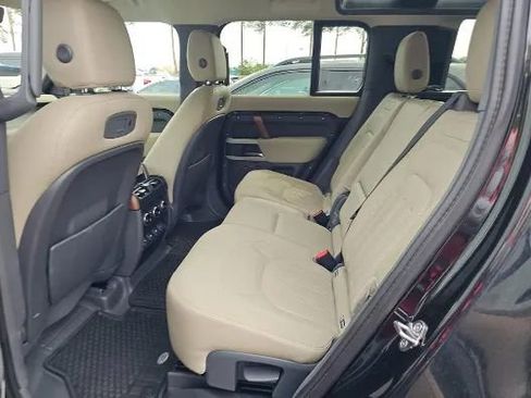 Used 2020 Land Rover Defender 110 SE AWD/4WD image 15