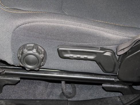 Used 2025 Jeep Wrangler Sahara 4xe image 23