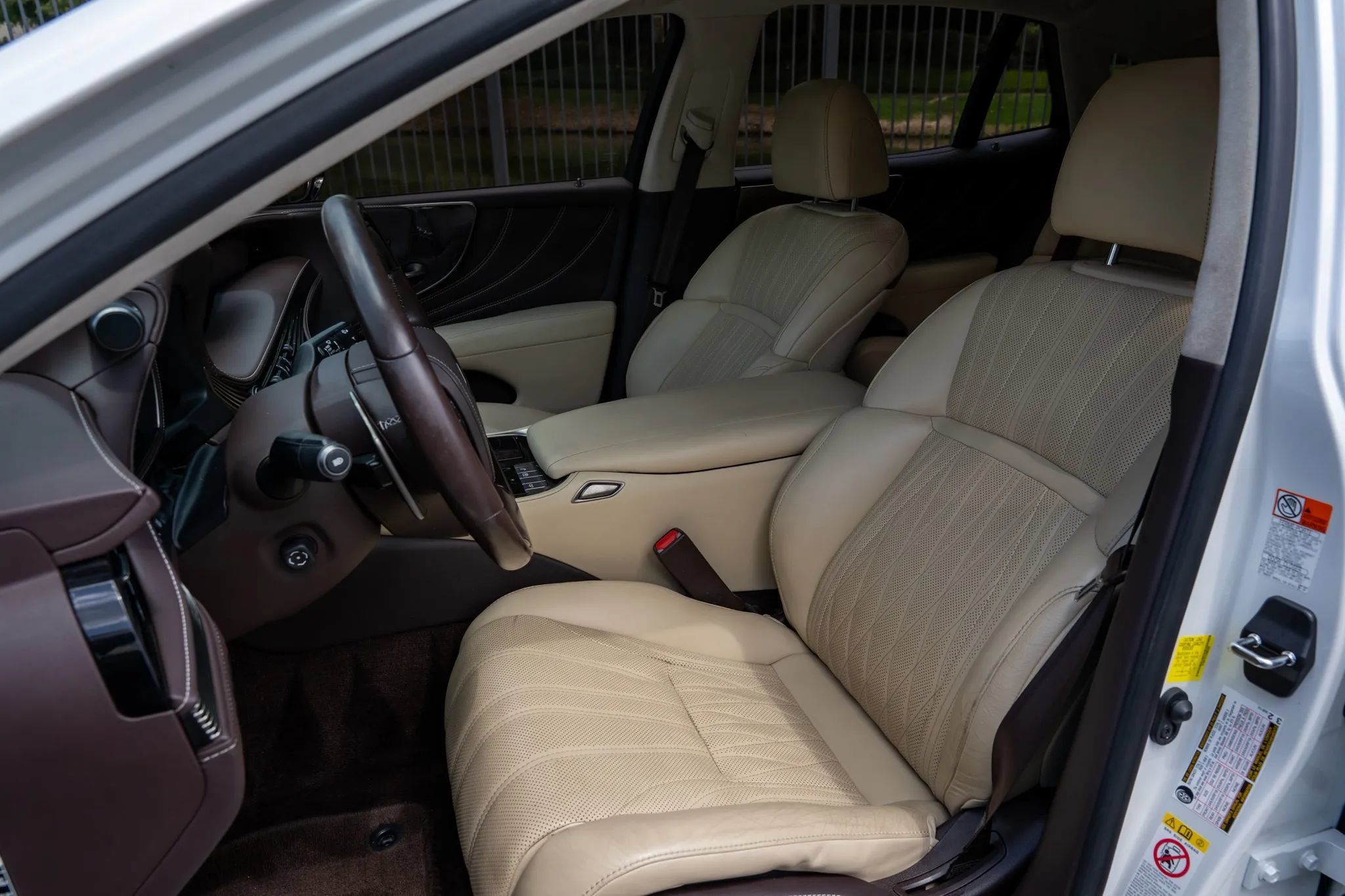 Used 2018 Lexus LS 500 w/ Interior Upgrade Package RWD image 11