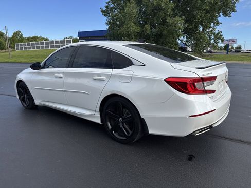 Used 2021 Honda Accord Sport image 3
