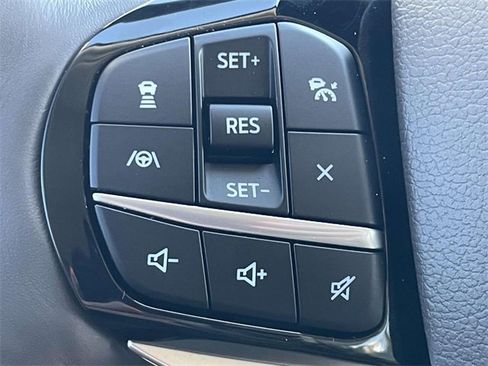 Used 2021 Ford Explorer Platinum w/ Equipment Group 601A image 26