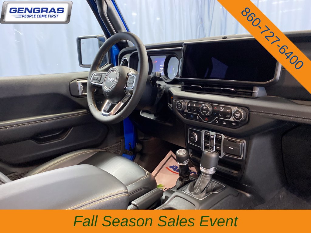 Used 2024 Jeep Wrangler Unlimited Sahara w/ Safety Group AWD/4WD image 43