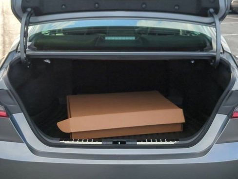 Used 2026 Toyota Camry XLE image 16