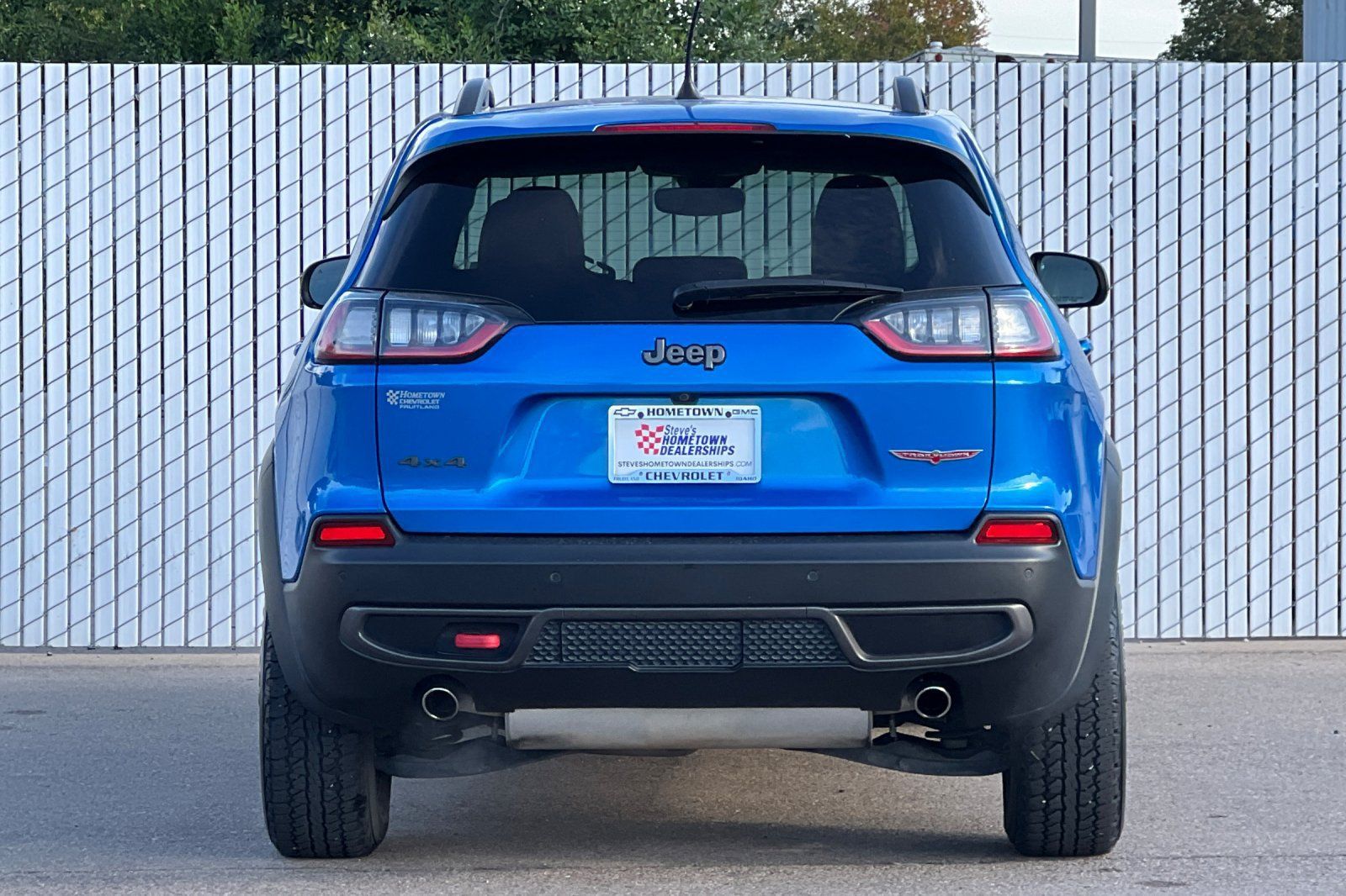 Used 2021 Jeep Cherokee Trailhawk AWD/4WD image 5