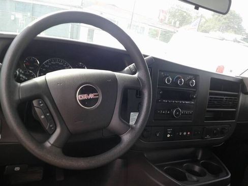Used 2021 GMC Savana 3500 Extended w/ Power Convenience Package RWD image 8