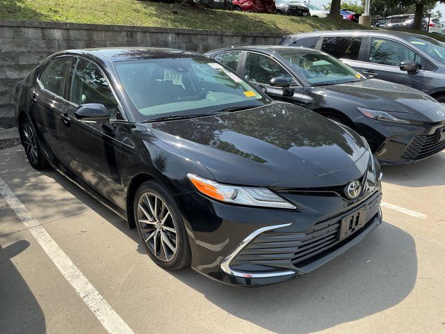 Used 2023 Toyota Camry XLE w/ Cold Weather Package AWD/4WD image 5