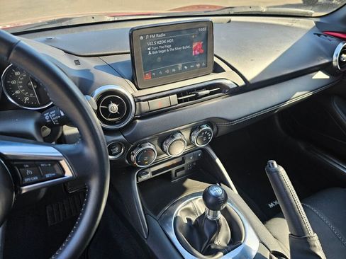 Used 2022 MAZDA MX-5 Miata RF Grand Touring w/ Weather Package RWD image 23