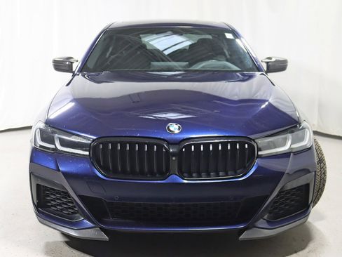 Used 2022 BMW M550i xDrive image 8