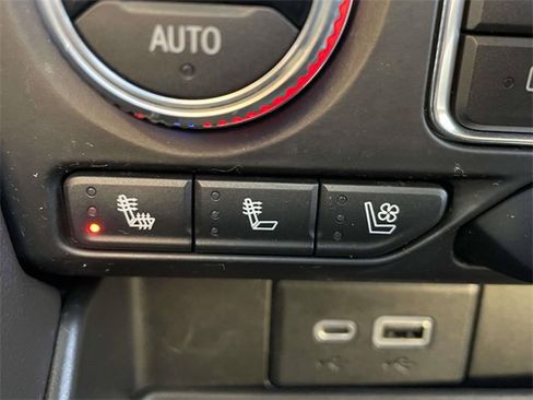 Certified 2023 GMC Yukon XL SLT image 22