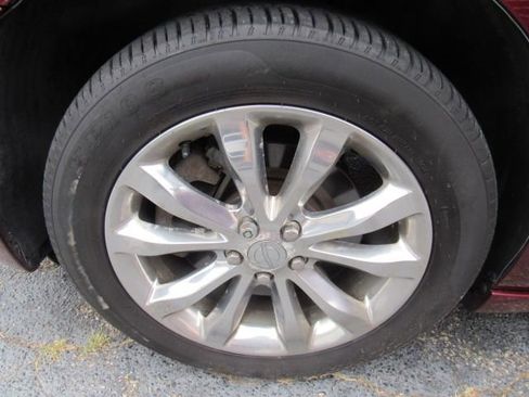 Used 2019 Chrysler 300 Touring L w/ Quick Order Package 22F image 43