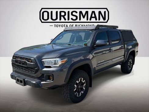 Certified 2017 Toyota Tacoma TRD Off-Road w/ Tow Package (A/T) AWD/4WD image 3