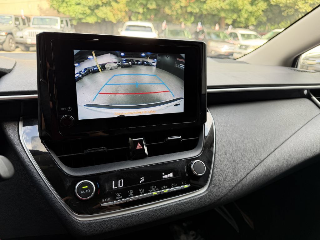 Used 2023 Toyota Corolla LE FWD image 10