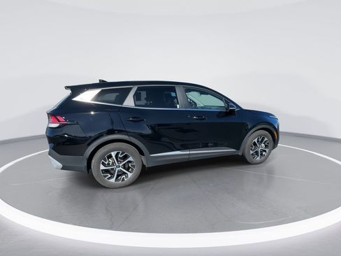 Used 2025 Kia Sportage EX image 2