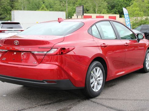 New 2026 Toyota Camry LE AWD/4WD image 7