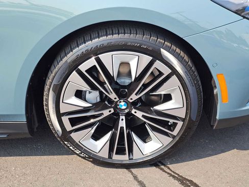 Used 2026 BMW i5 eDrive40 image 9