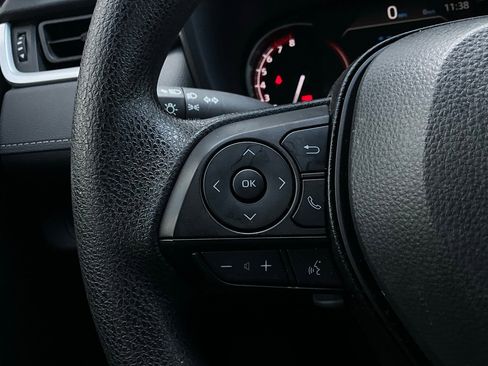 Used 2025 Toyota RAV4 XLE image 34