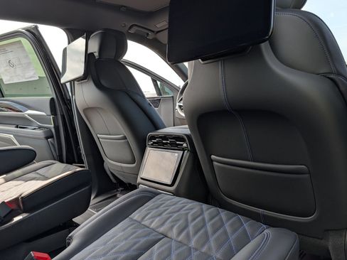 New 2026 Cadillac Escalade IQ Sport 1 w/ LPO, Floor Liner Package AWD/4WD image 30