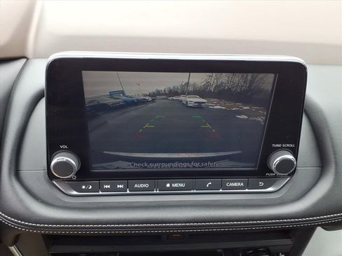 Used 2023 Nissan Rogue SV w/ SV Premium B Package image 28