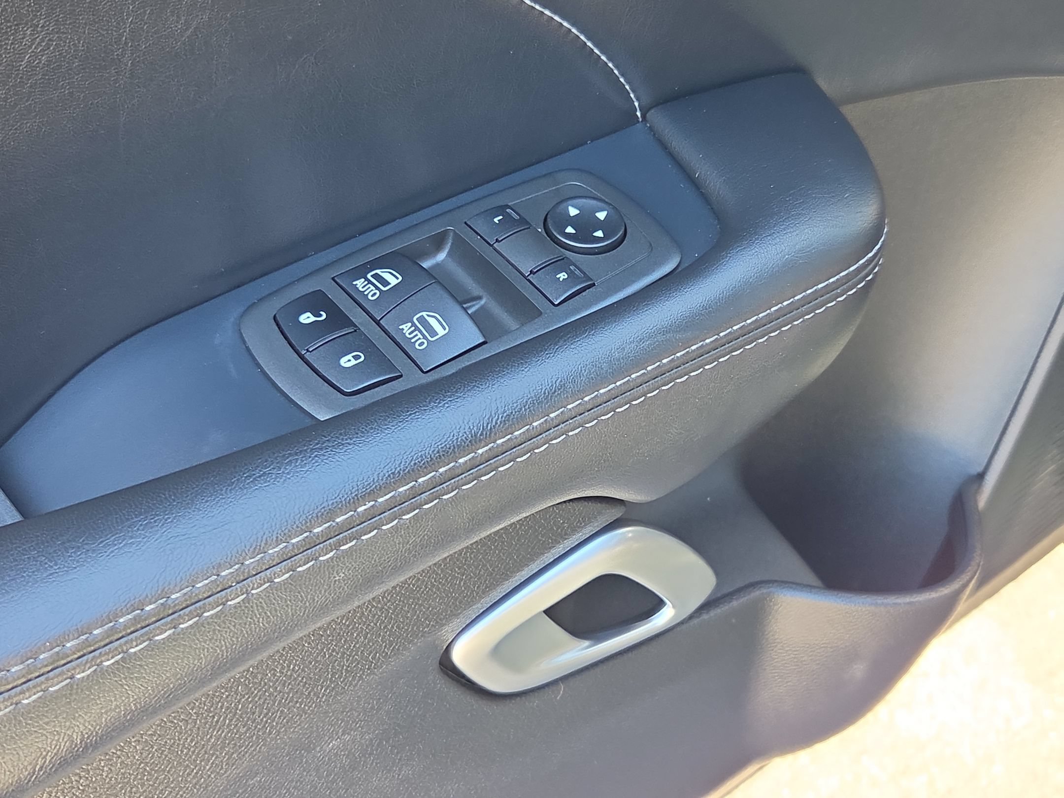 Used 2023 Dodge Challenger R/T Scat Pack RWD image 10