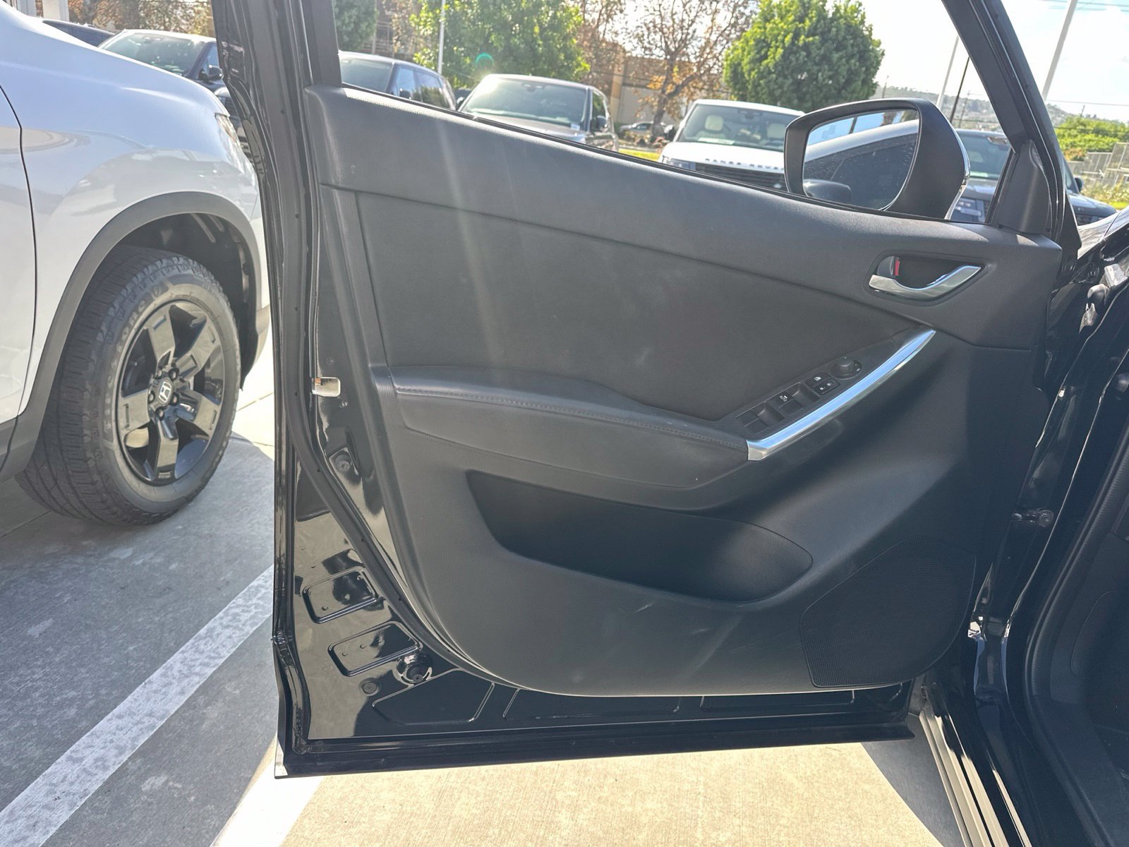 Used 2016 MAZDA CX-5 Touring FWD image 9