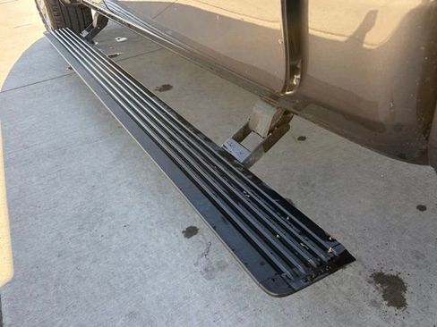 Certified 2021 RAM 1500 Laramie w/ Sport Appearance Package image 23